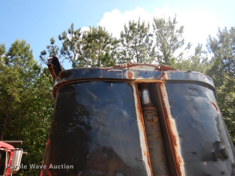 image for item DD3013 1978 Lufkin end dump trailer