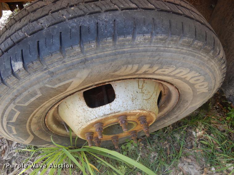 image for item DD3014 2006 Ford F350 Super Duty Crew Cab pickup truck