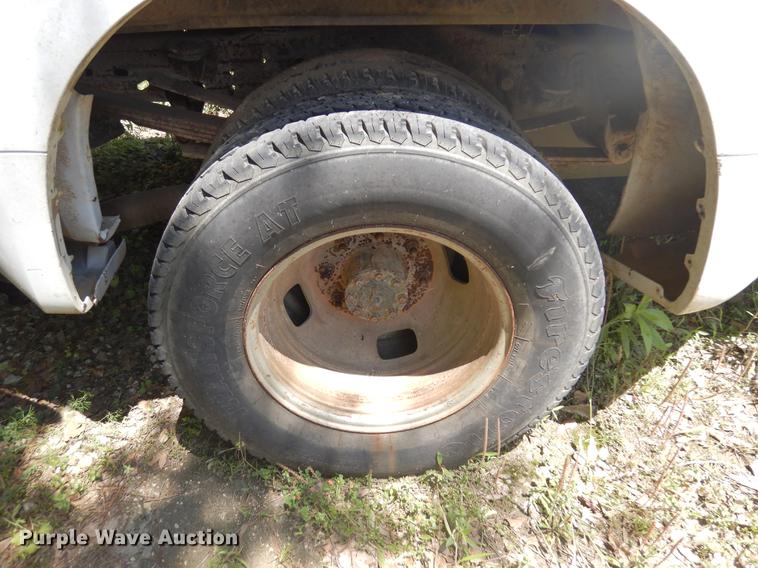 image for item DD3014 2006 Ford F350 Super Duty Crew Cab pickup truck