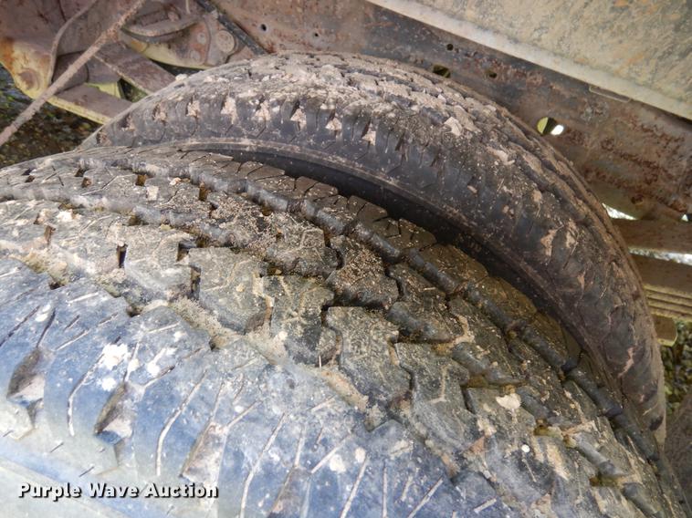 image for item DD3014 2006 Ford F350 Super Duty Crew Cab pickup truck