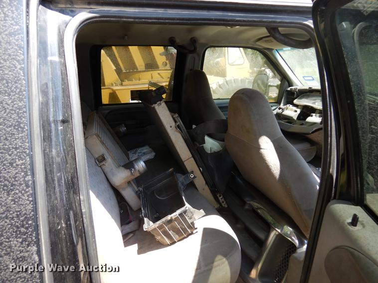 image for item DD3015 1999 Ford F350 Super Duty Crew Cab pickup truck