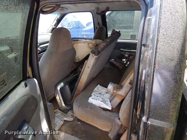 image for item DD3015 1999 Ford F350 Super Duty Crew Cab pickup truck