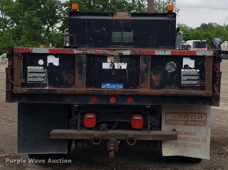 image for item DD4723 1993 Ford F700 dump truck