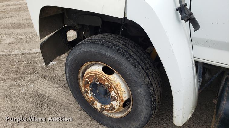 image for item DD4723 1993 Ford F700 dump truck