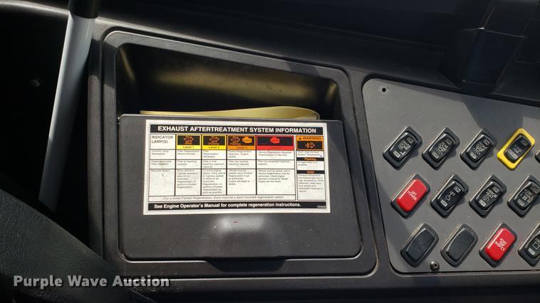 image for item DD4738 2011 Freightliner B2 Thomas school bus