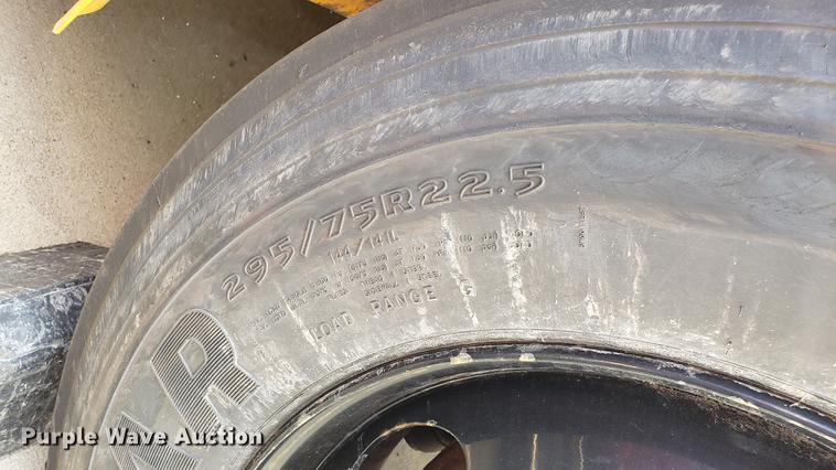 image for item DD4738 2011 Freightliner B2 Thomas school bus