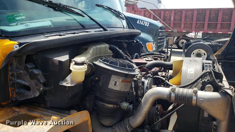 image for item DD4738 2011 Freightliner B2 Thomas school bus