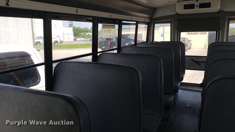 image for item DD4739 2012 Chevrolet Express G4500 shuttle bus