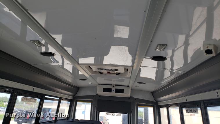 image for item DD4739 2012 Chevrolet Express G4500 shuttle bus