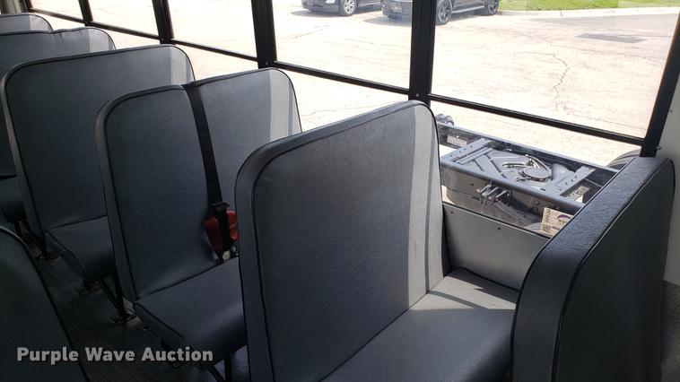 image for item DD4739 2012 Chevrolet Express G4500 shuttle bus