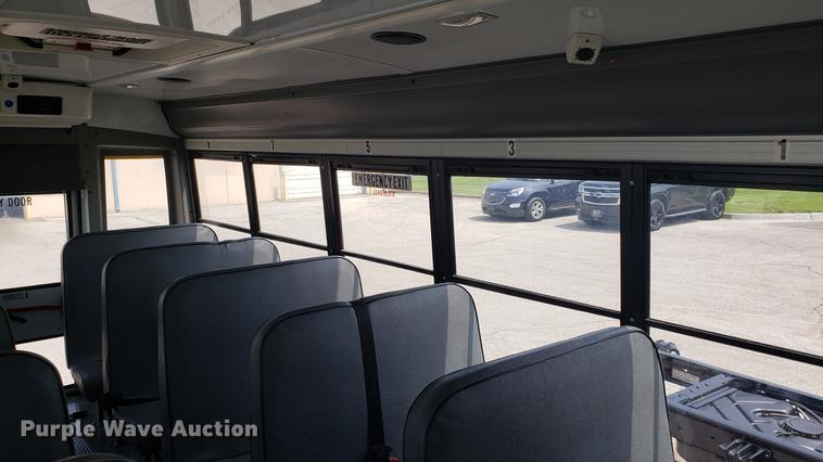 image for item DD4739 2012 Chevrolet Express G4500 shuttle bus