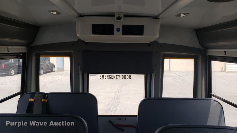 image for item DD4739 2012 Chevrolet Express G4500 shuttle bus