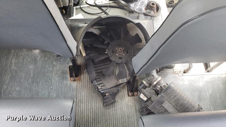 image for item DD4739 2012 Chevrolet Express G4500 shuttle bus