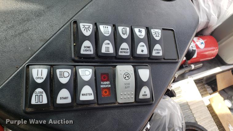 image for item DD4739 2012 Chevrolet Express G4500 shuttle bus