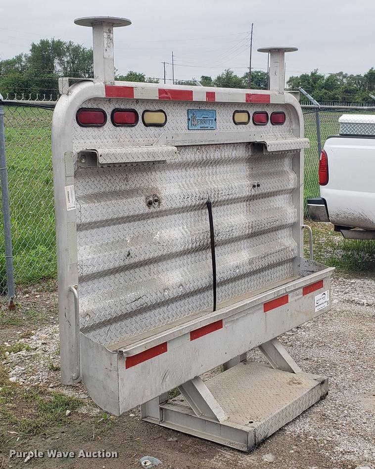 image for item DD4746 Merritt aluminum headache rack