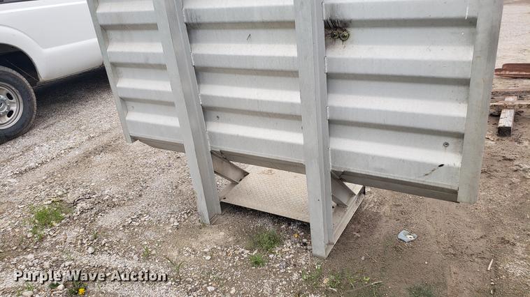 image for item DD4746 Merritt aluminum headache rack