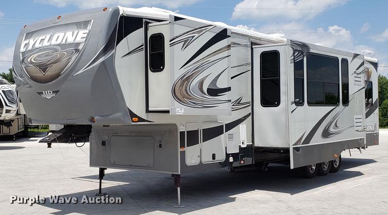 image for item DD4757 2012 Heartland Cyclone HD toy hauler camper