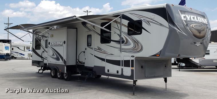 image for item DD4757 2012 Heartland Cyclone HD toy hauler camper