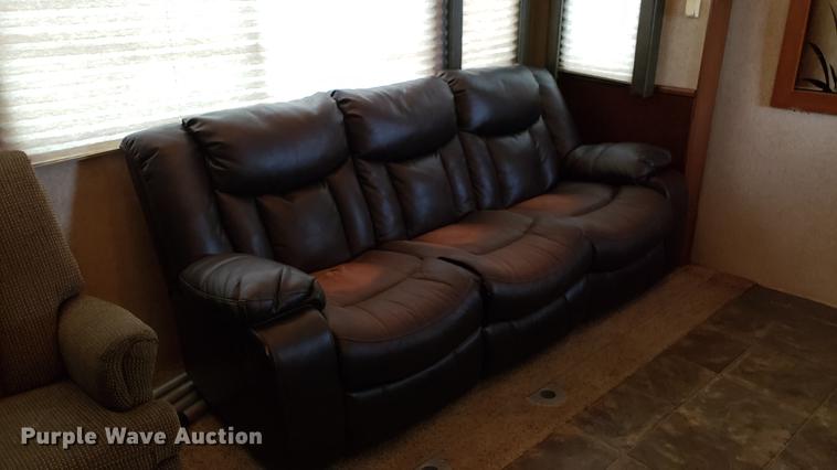 image for item DD4757 2012 Heartland Cyclone HD toy hauler camper