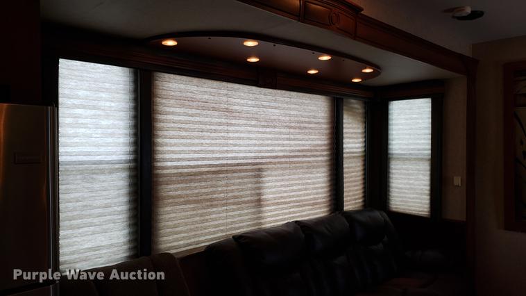 image for item DD4757 2012 Heartland Cyclone HD toy hauler camper