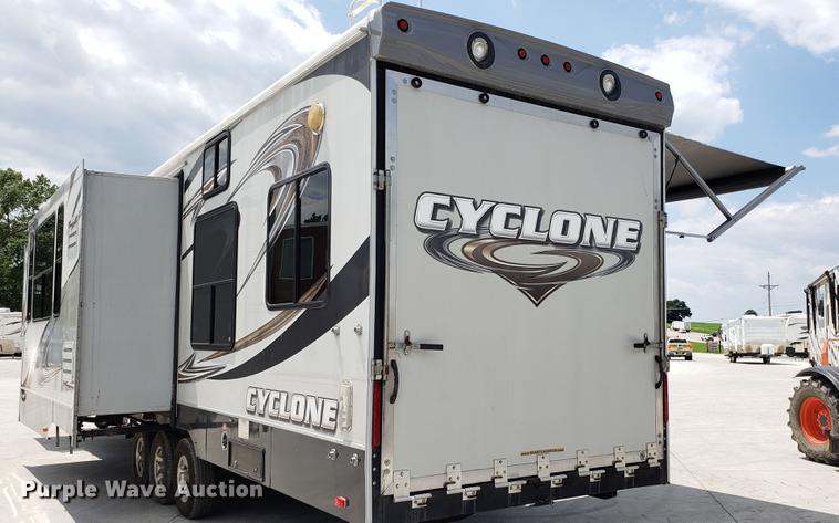 image for item DD4757 2012 Heartland Cyclone HD toy hauler camper