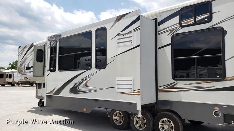 image for item DD4757 2012 Heartland Cyclone HD toy hauler camper