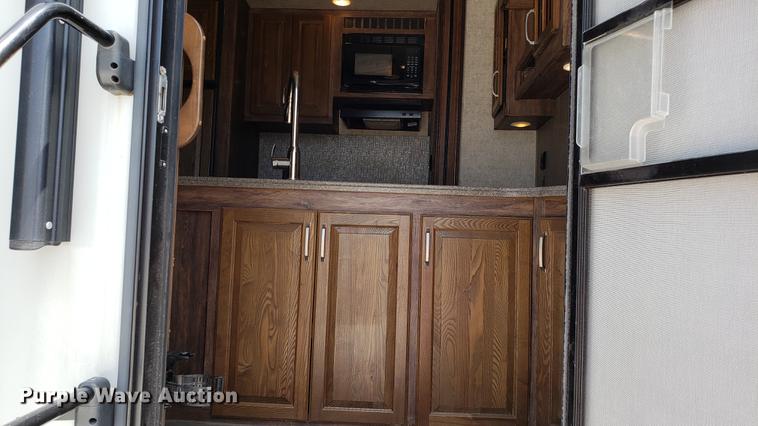 image for item DD4758 2016 Keystone Avalanche camper