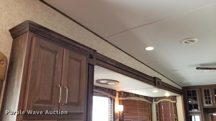 image for item DD4758 2016 Keystone Avalanche camper