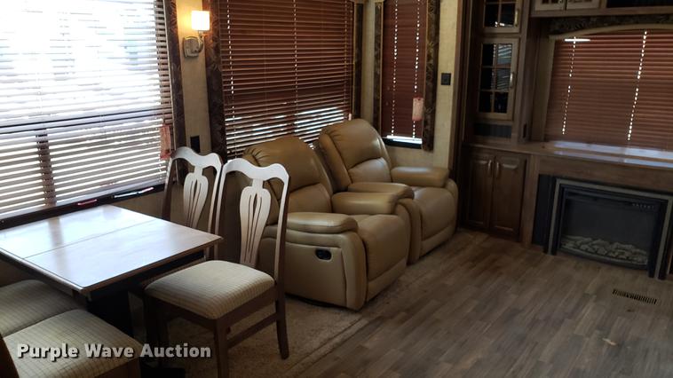 image for item DD4758 2016 Keystone Avalanche camper