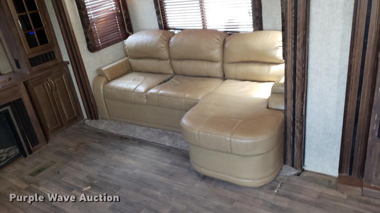 image for item DD4758 2016 Keystone Avalanche camper