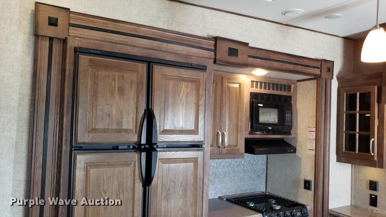 image for item DD4758 2016 Keystone Avalanche camper