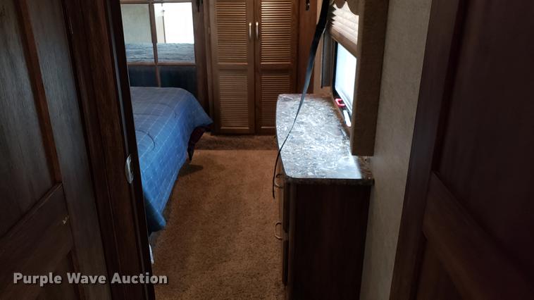 image for item DD4758 2016 Keystone Avalanche camper