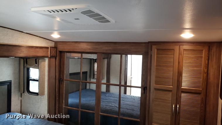 image for item DD4758 2016 Keystone Avalanche camper