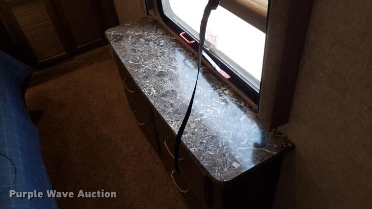 image for item DD4758 2016 Keystone Avalanche camper