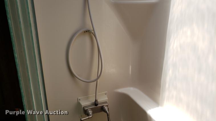 image for item DD4758 2016 Keystone Avalanche camper