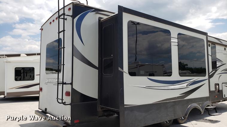 image for item DD4758 2016 Keystone Avalanche camper