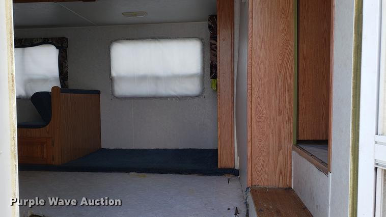 image for item DD4761 2000 Dutchman camper