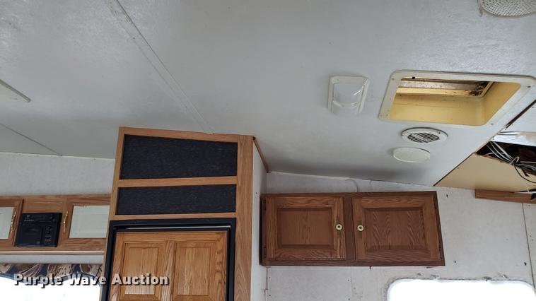 image for item DD4761 2000 Dutchman camper