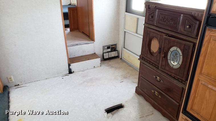 image for item DD4761 2000 Dutchman camper