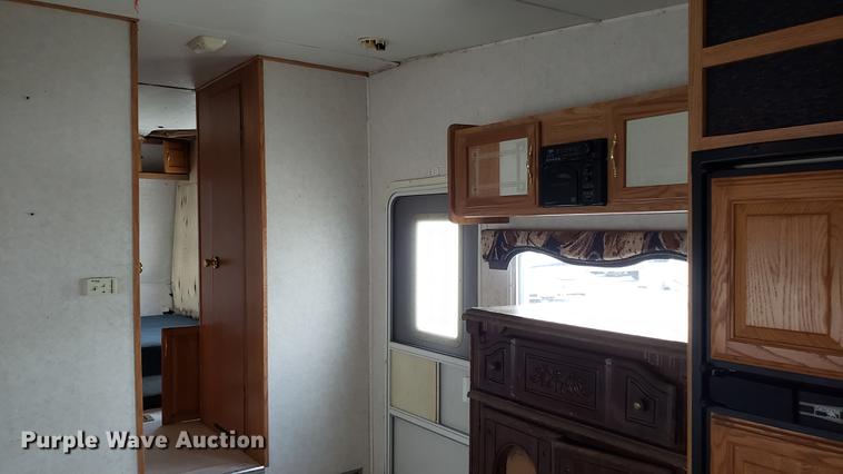 image for item DD4761 2000 Dutchman camper