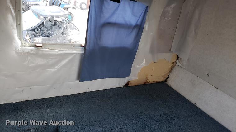 image for item DD4761 2000 Dutchman camper