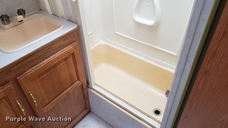 image for item DD4761 2000 Dutchman camper