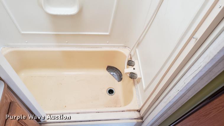 image for item DD4761 2000 Dutchman camper