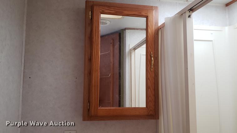 image for item DD4761 2000 Dutchman camper