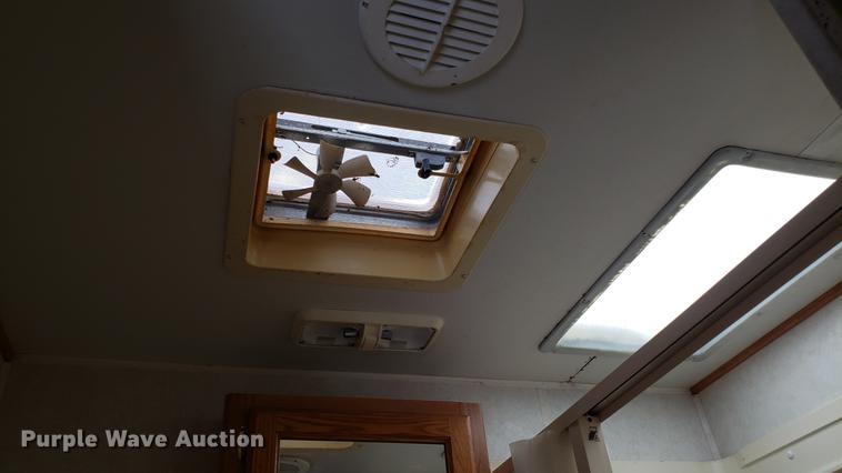 image for item DD4761 2000 Dutchman camper