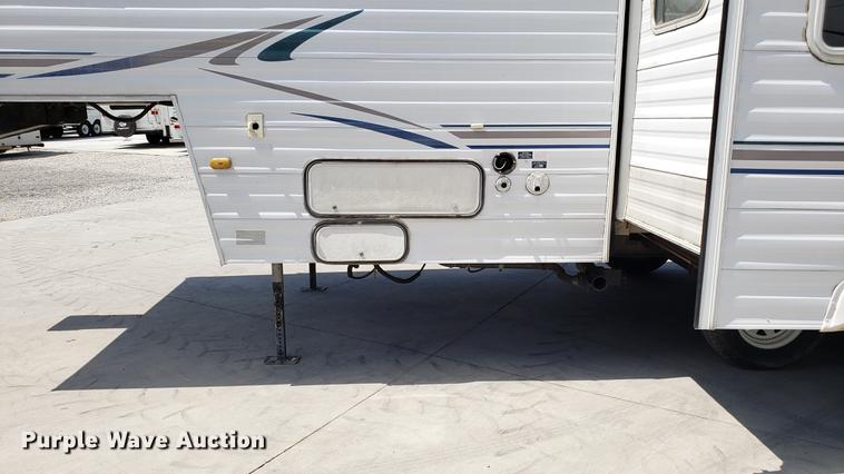 image for item DD4761 2000 Dutchman camper