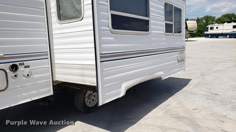 image for item DD4761 2000 Dutchman camper