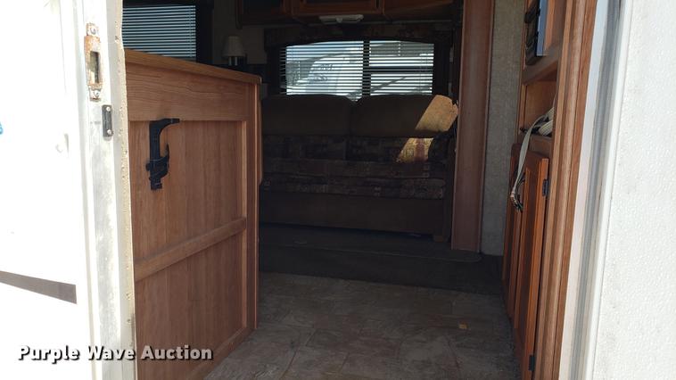 image for item DD4764 2009 Keystone Sprinter camper