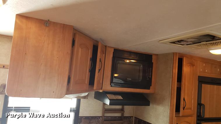 image for item DD4764 2009 Keystone Sprinter camper