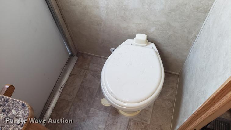 image for item DD4764 2009 Keystone Sprinter camper